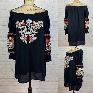 R. Vivimos Off Shoulder Embroidered Lantern Sleeve Tunic